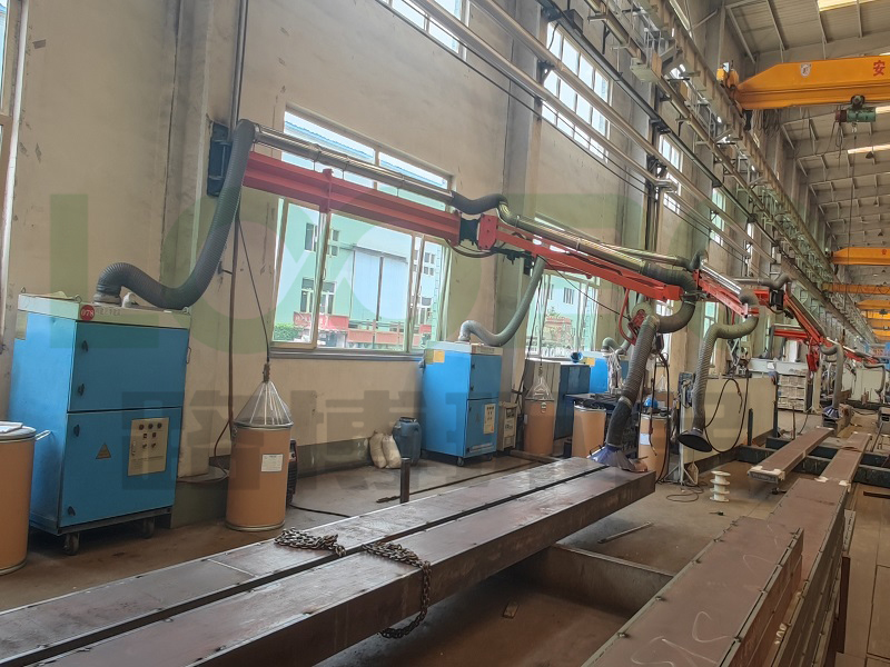 某機械制造廠焊機吸氣臂除塵案例